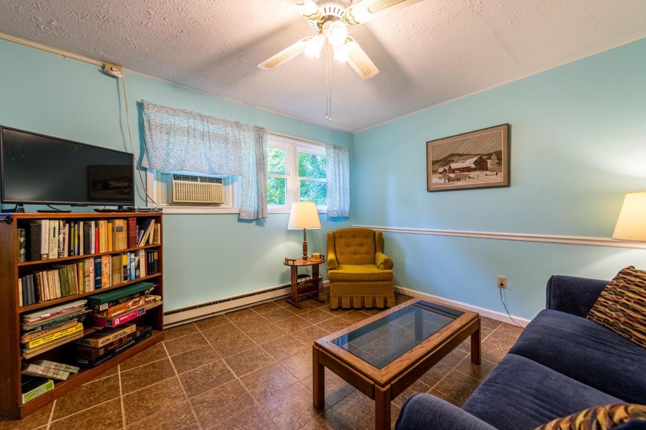 Hood Lower Lake Junaluska Екстер'єр фото