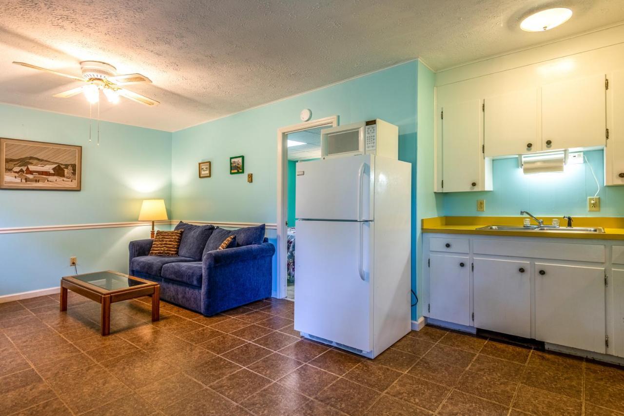 Hood Lower Lake Junaluska Екстер'єр фото